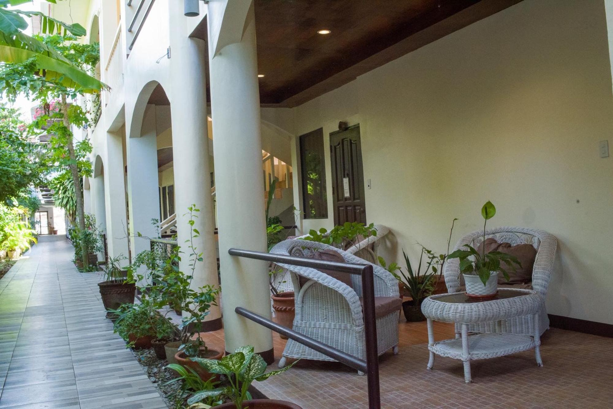 Lukay Las Brisas Balabag  Exterior photo