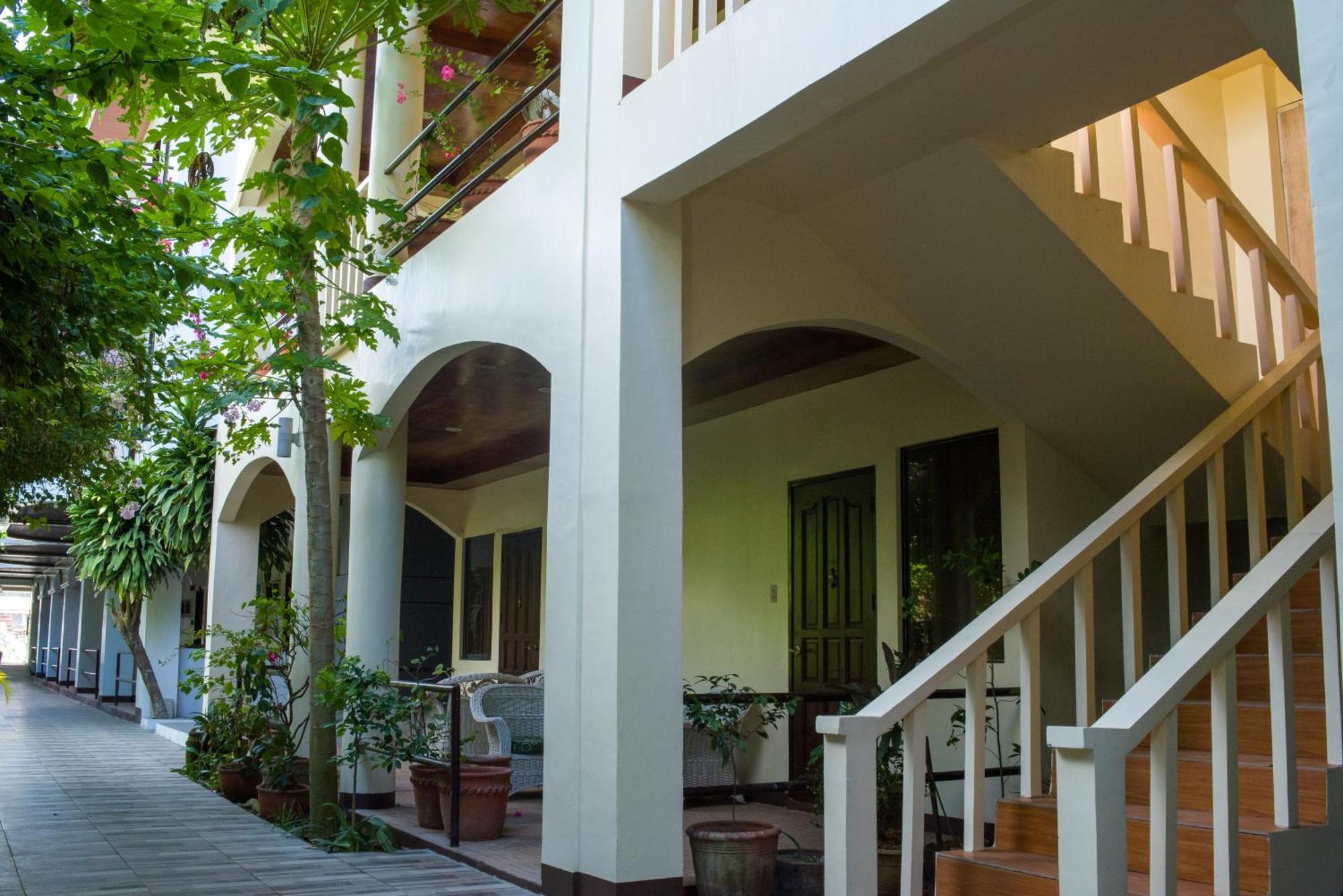 Lukay Las Brisas Balabag  Exterior photo