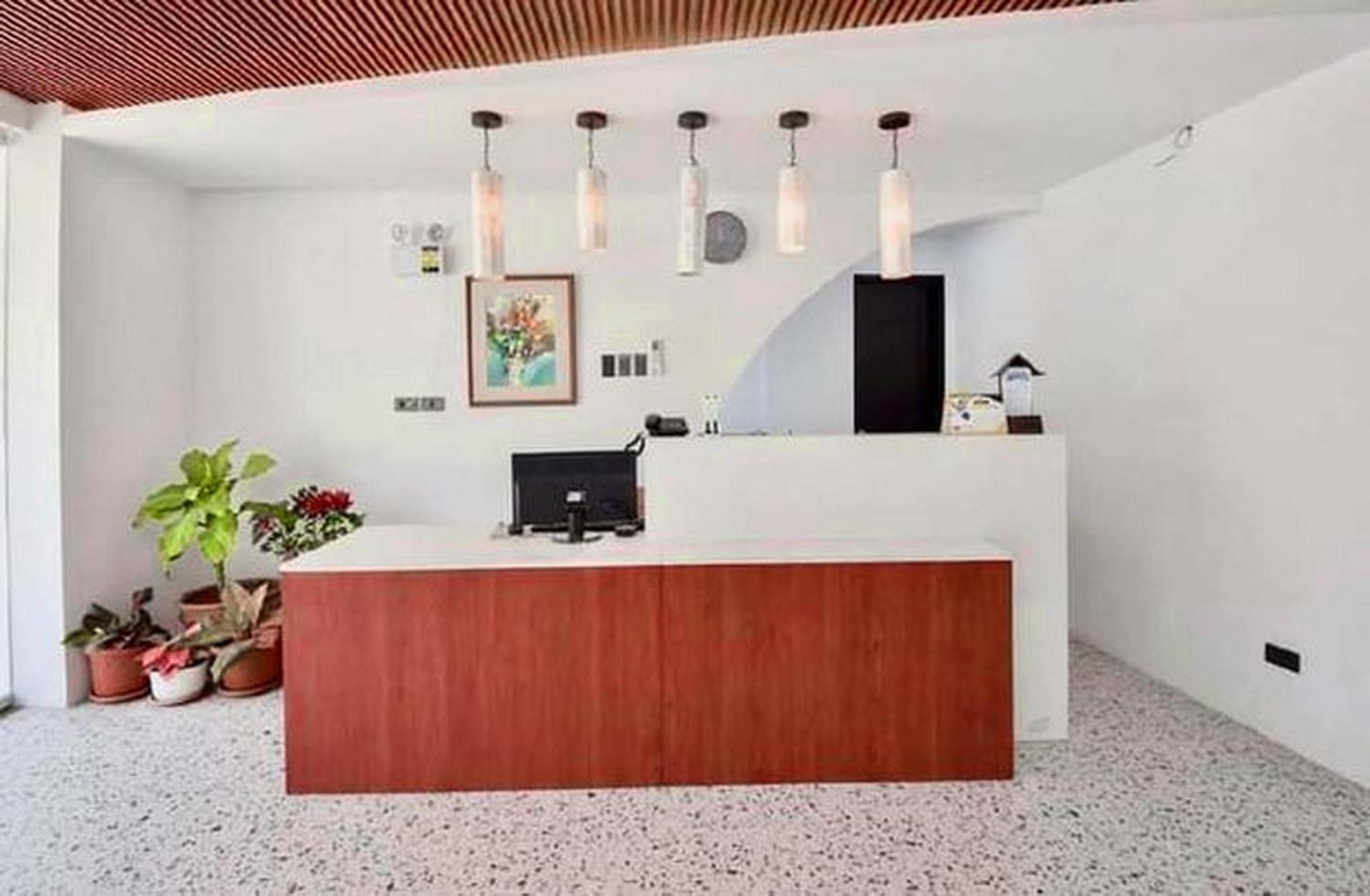 Lukay Las Brisas Balabag  Exterior photo