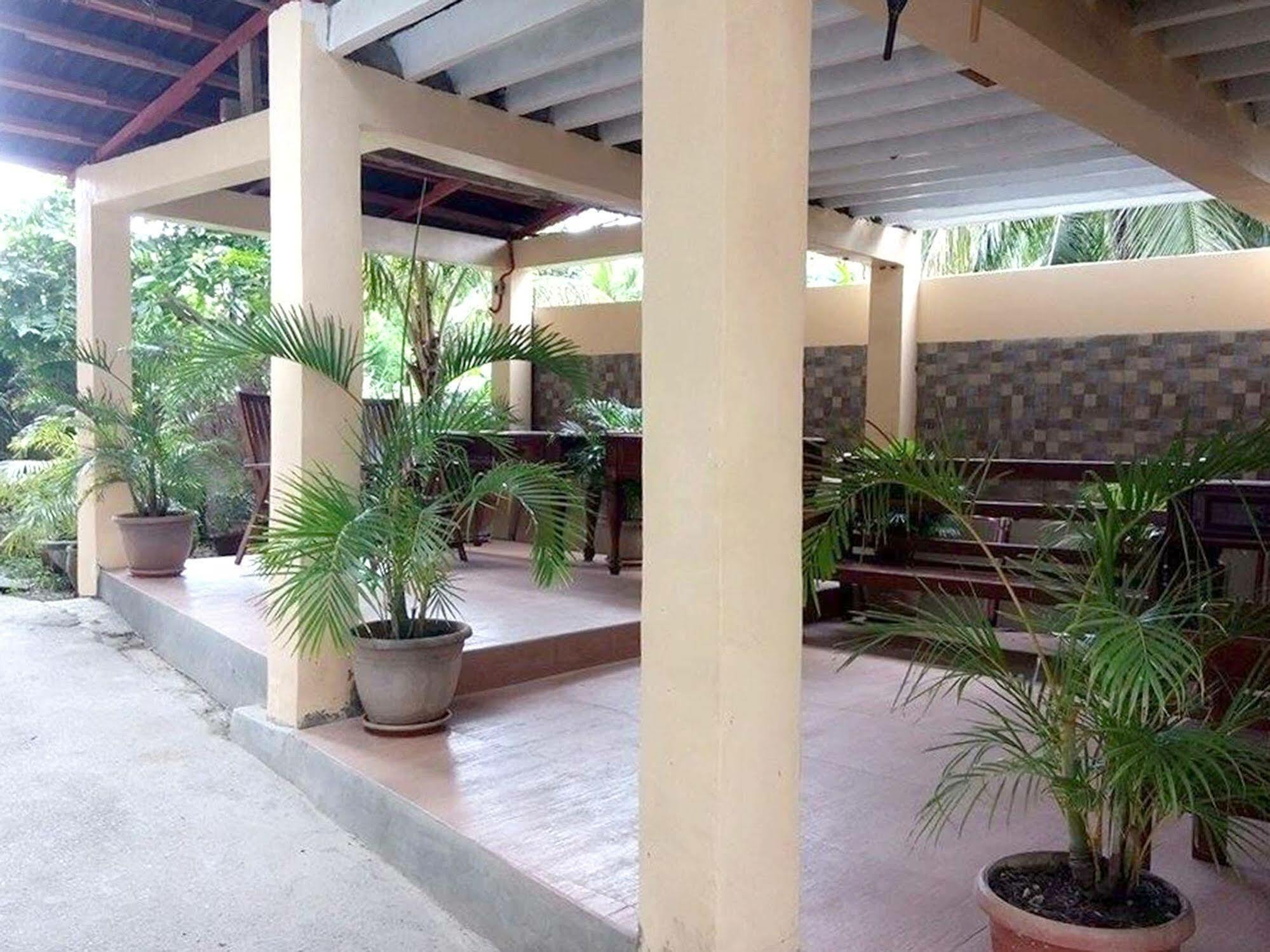 Lukay Las Brisas Balabag  Exterior photo