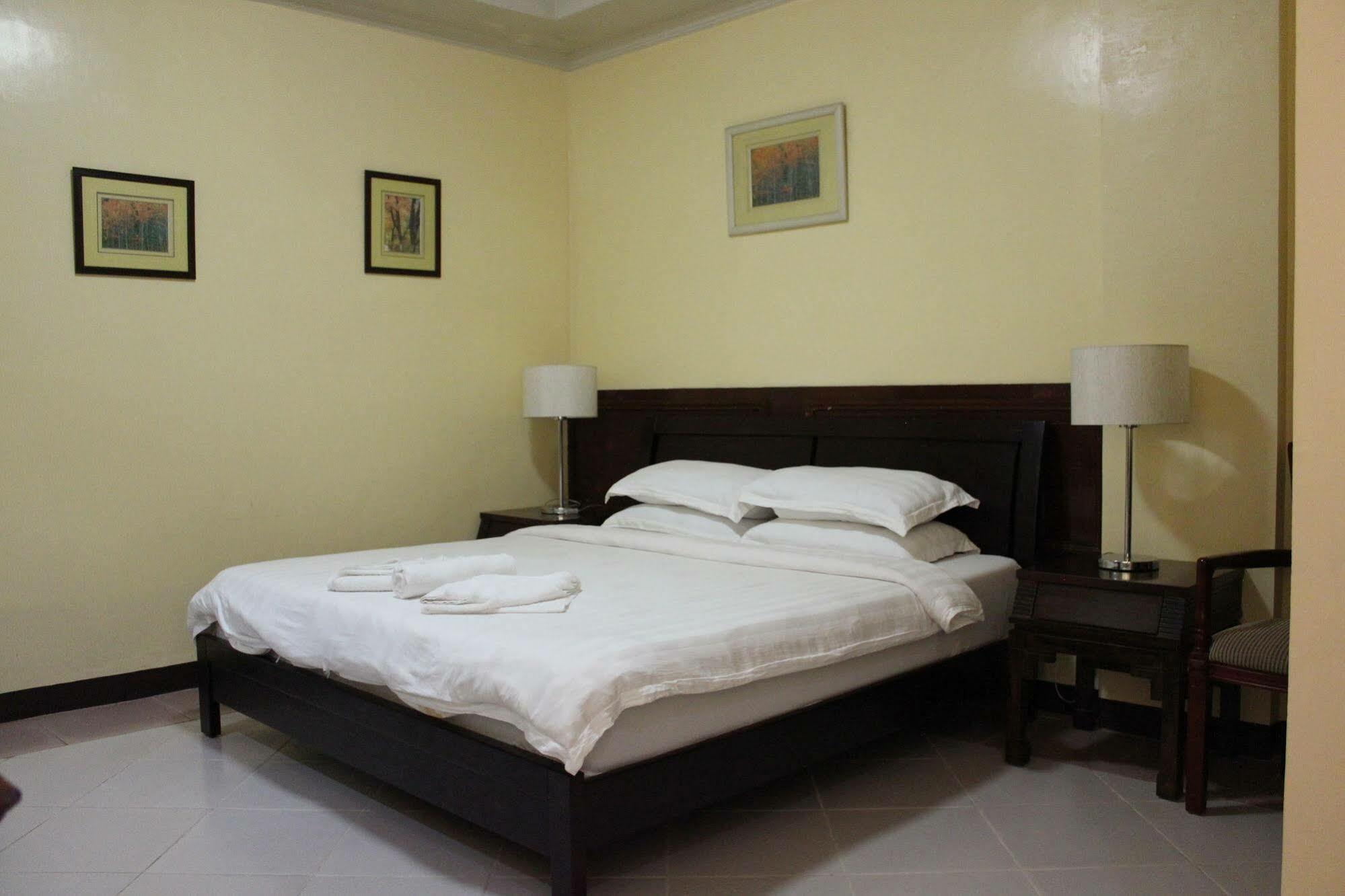 Lukay Las Brisas Balabag  Exterior photo